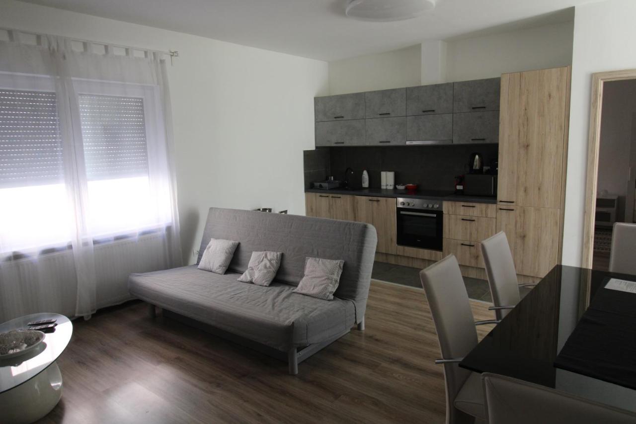 ペーチGarden Apartman Houseアパートメント エクステリア 写真